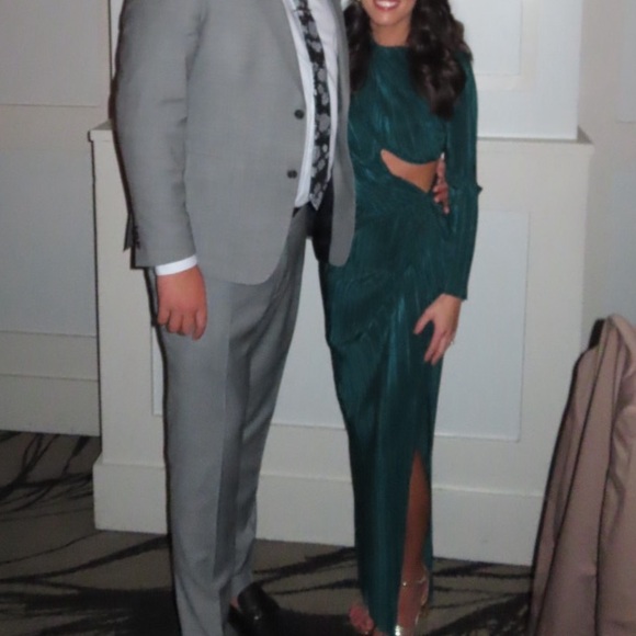 Green Plisse Cut-Out Midi Dress - Picture 5 of 5